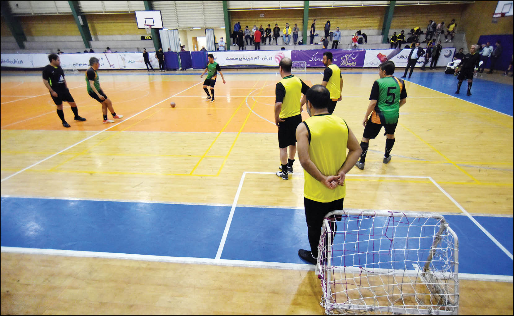 قهرمان سلامت محله خود باشید