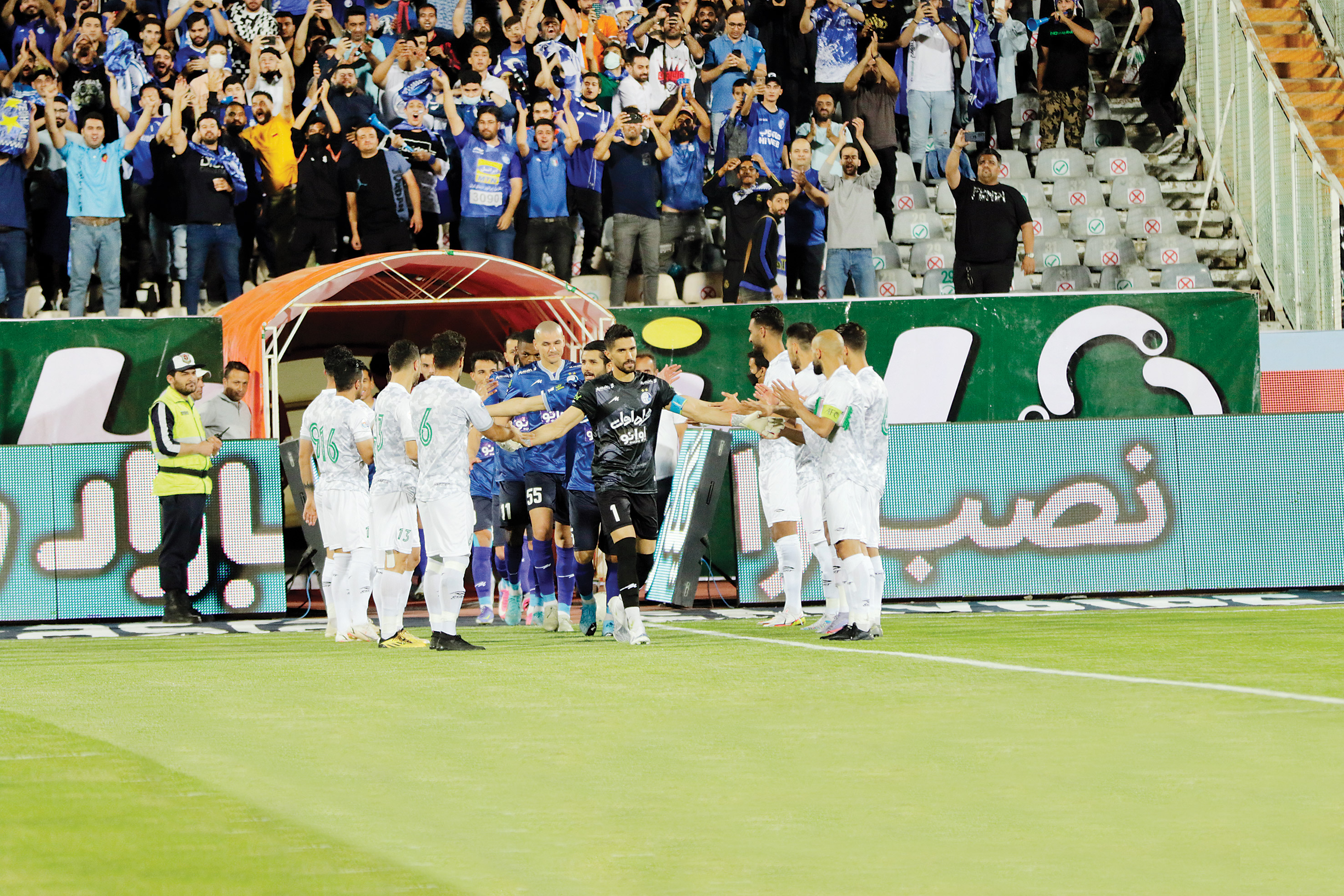 عبور از تونل تاریخ