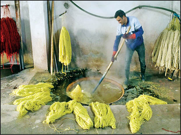 رنگرزی سنتی بنساء