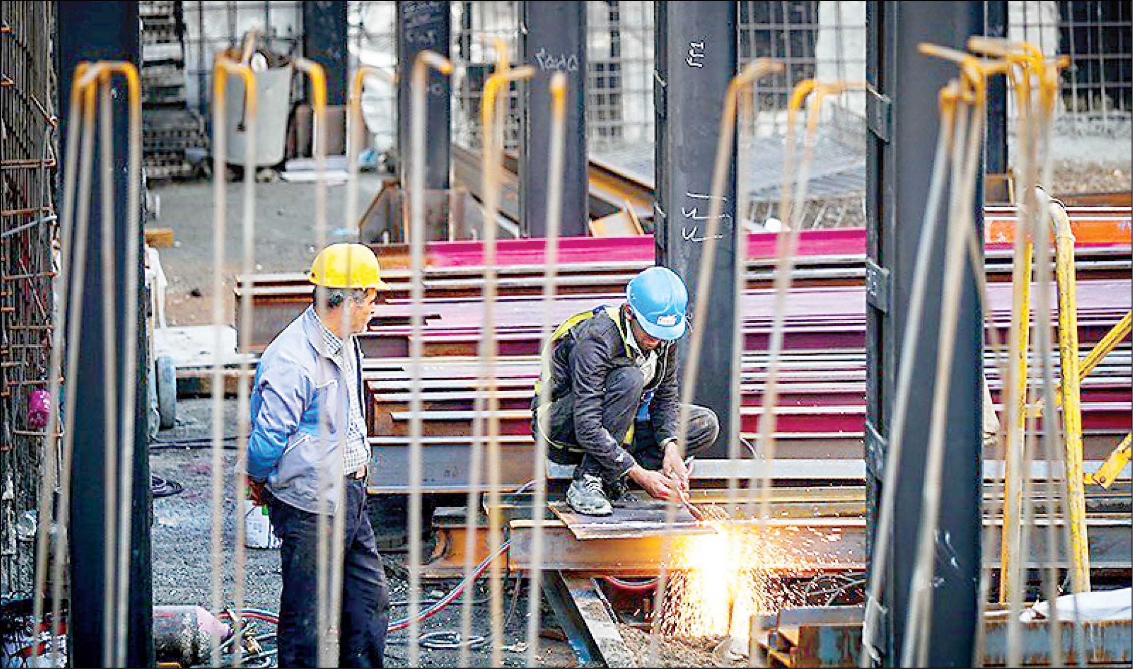 دستمزد یک میلیون کارگر در انتظار تصمیم کمیته 6 نفره