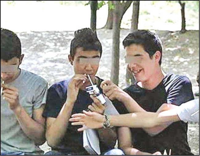 10درصد 13تا 15ساله‌ها سیگار و قلیان می‌کشند