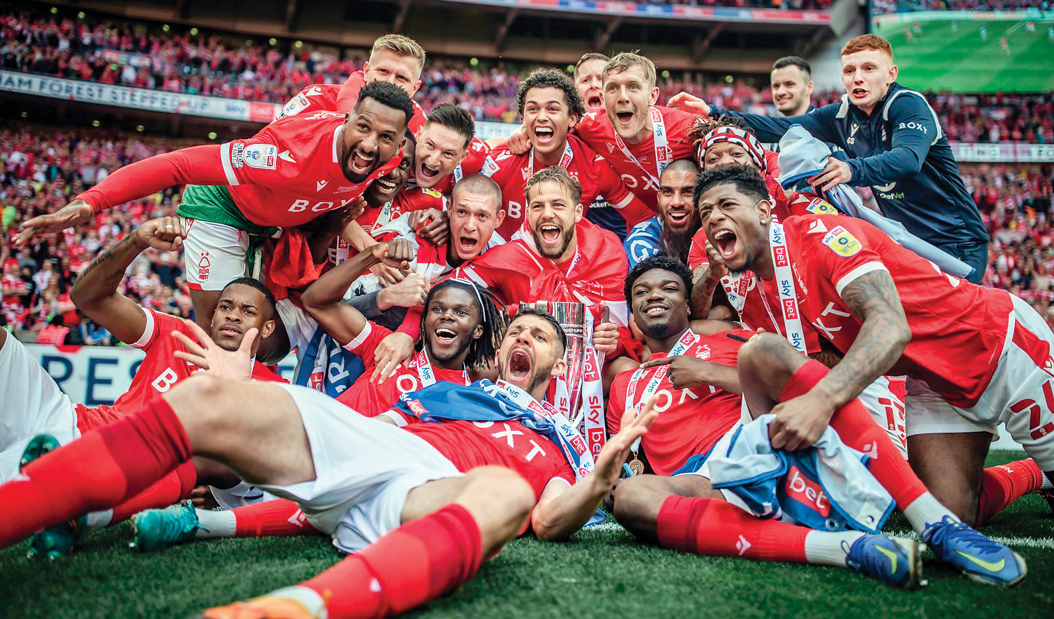 2عروسی، 2تشییع جنازه