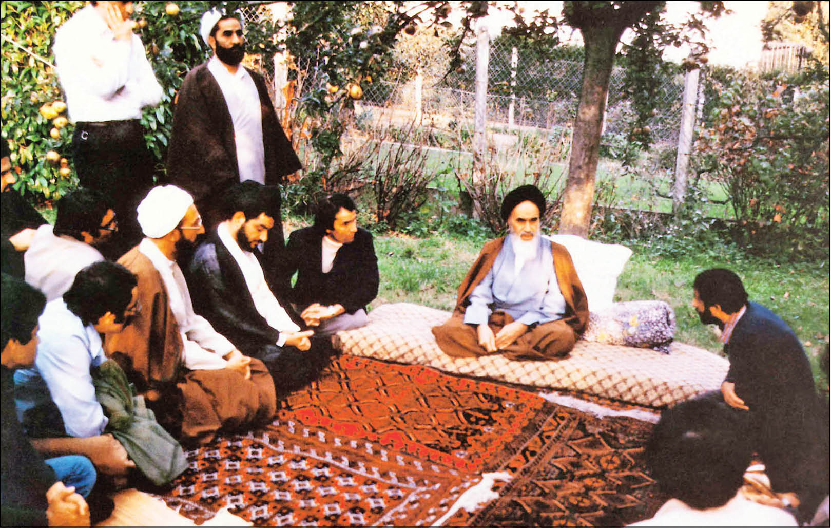 غم رحلت امام خیلی‌ها را شاعر کرد