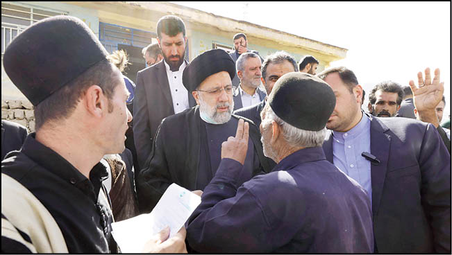 مدیران ناکارآمد باید به حاشیه رانده شوند