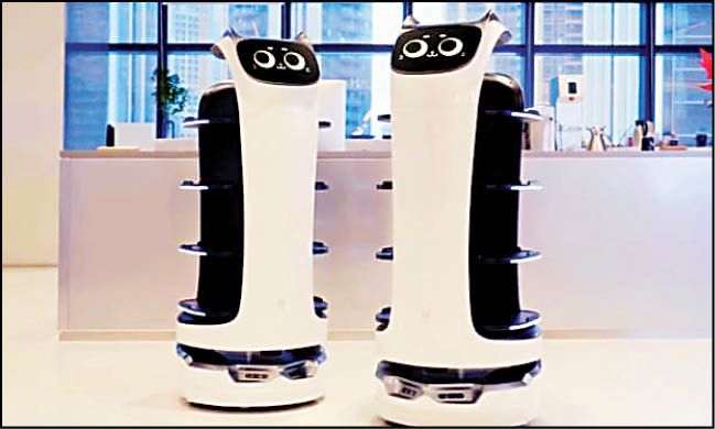 جایگزینی پیشخدمت با روبات در رستوران زنجیره‌ای