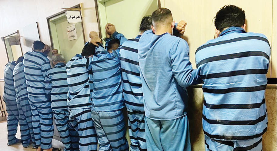 سارقان صندوق امانات بانک ملی به محل جرم برگشتند