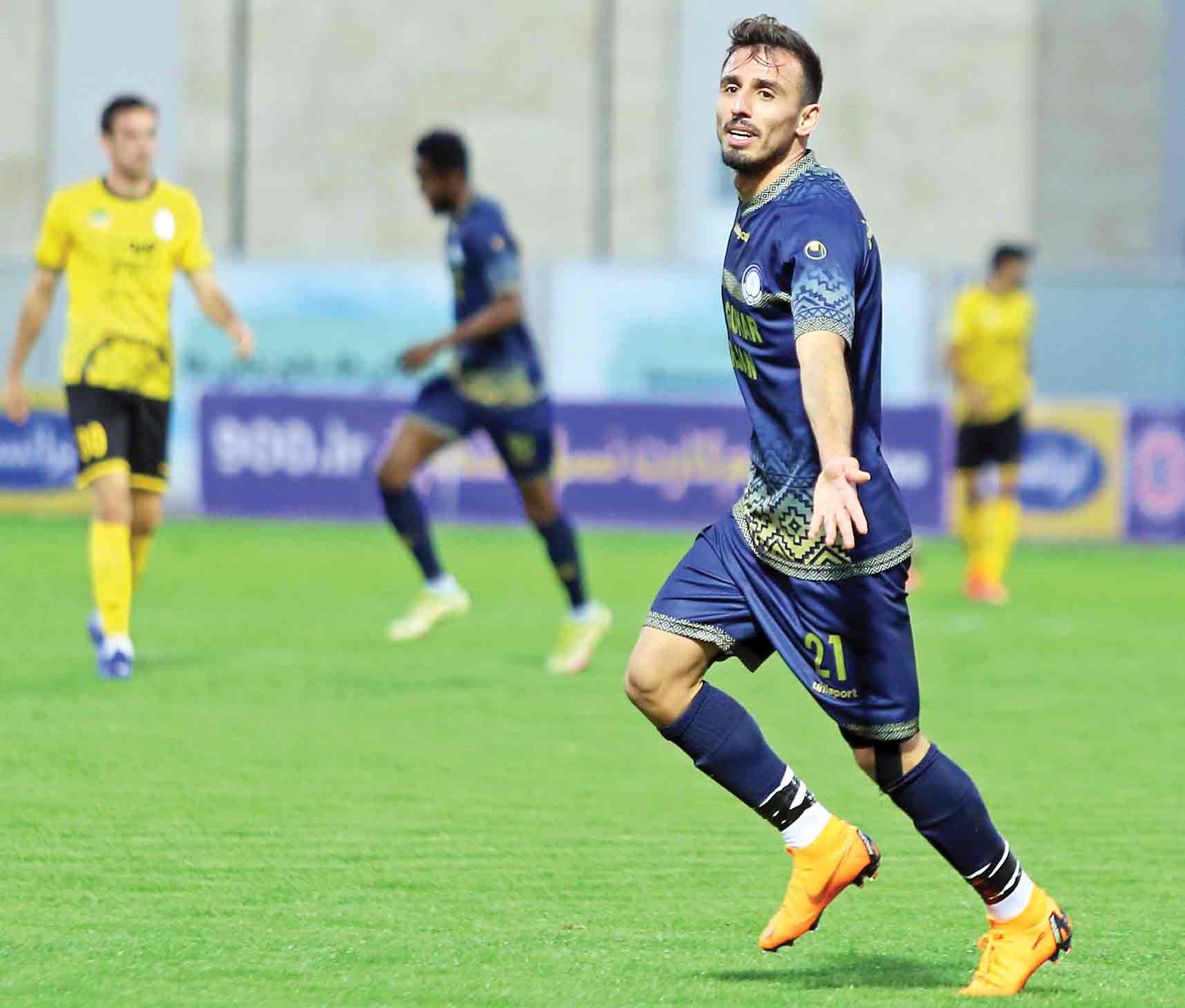 پرسپولیس برنده دربی نقل‌و‌انتقالات