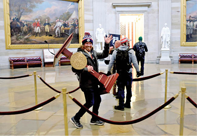 آمریکایی‌ها نگران رنگ باختن ارزش‌های آمریکایی