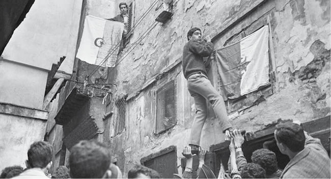 زخم کهنه استعمار بر تن الجزایر