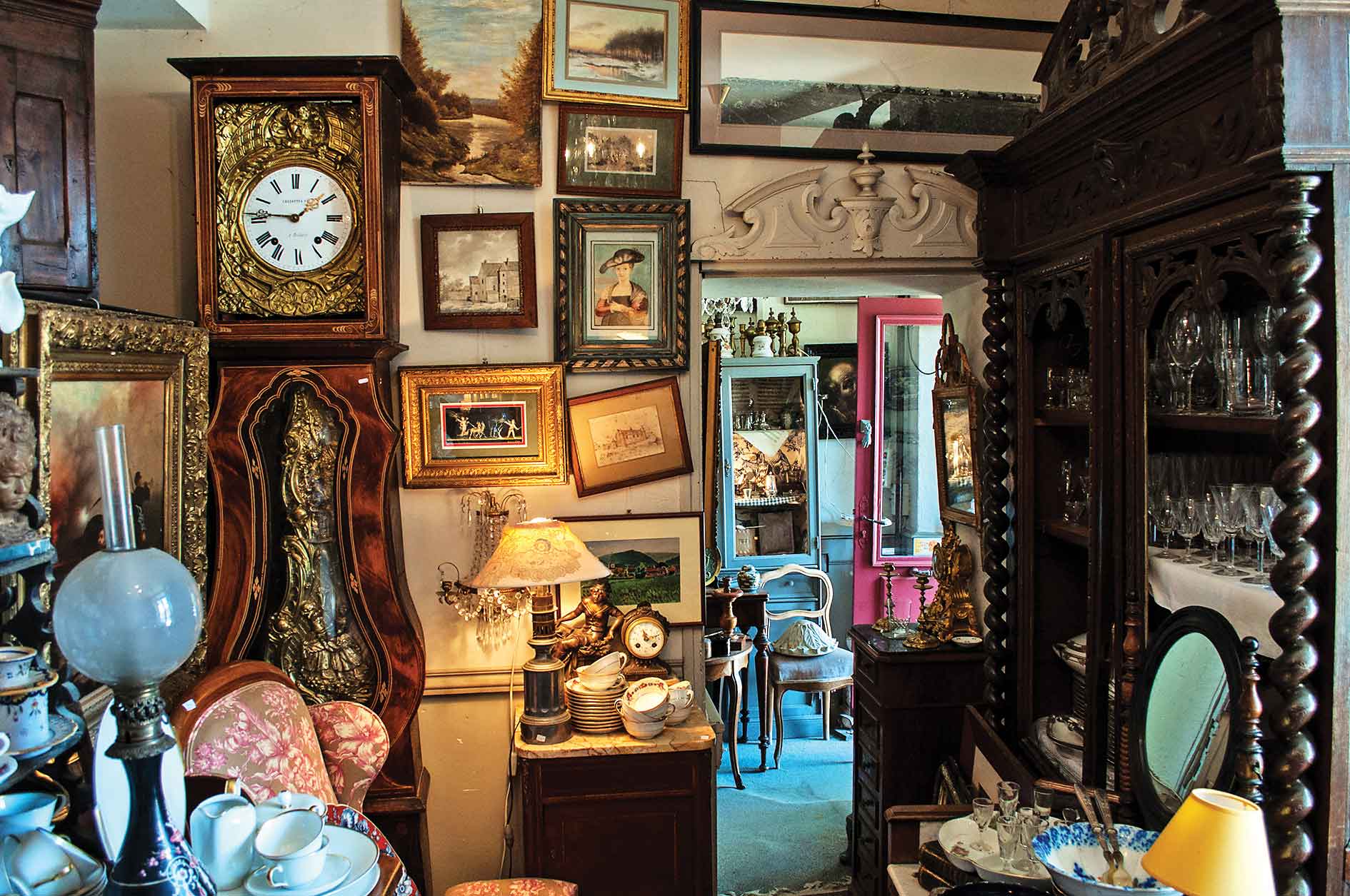 آن سوی غبار