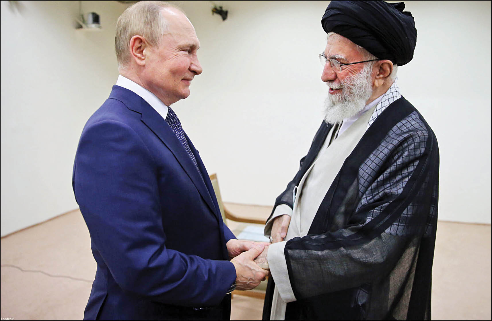 پاک‎آیین، دیپلمات سابق ایران در گفت‎وگو با همشهری تشریح کرد: