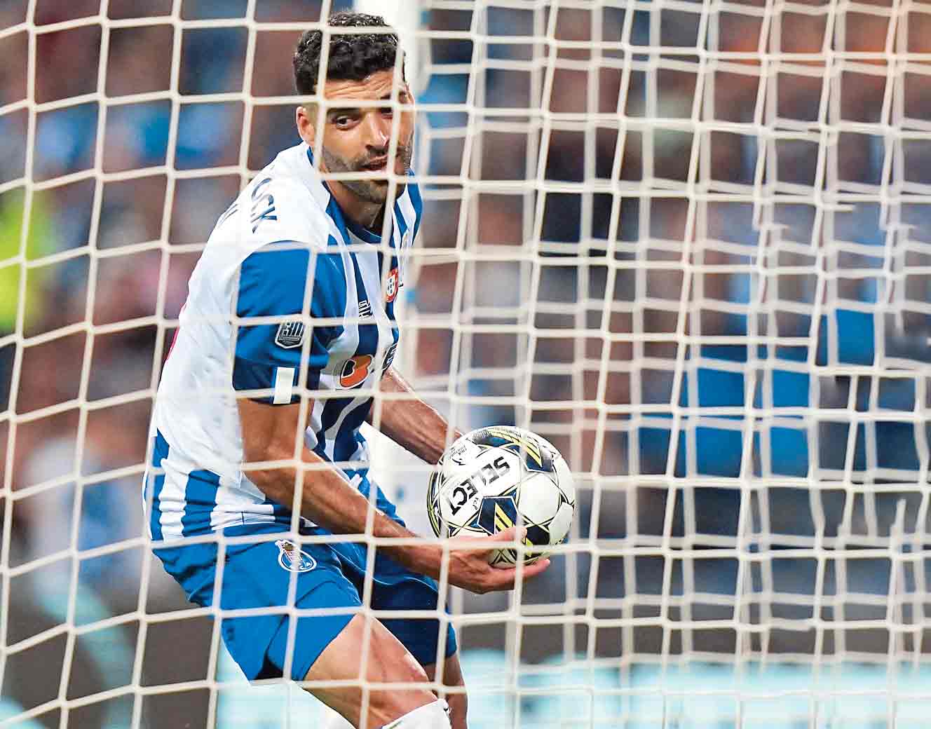 رفیق جذاب جاذبه