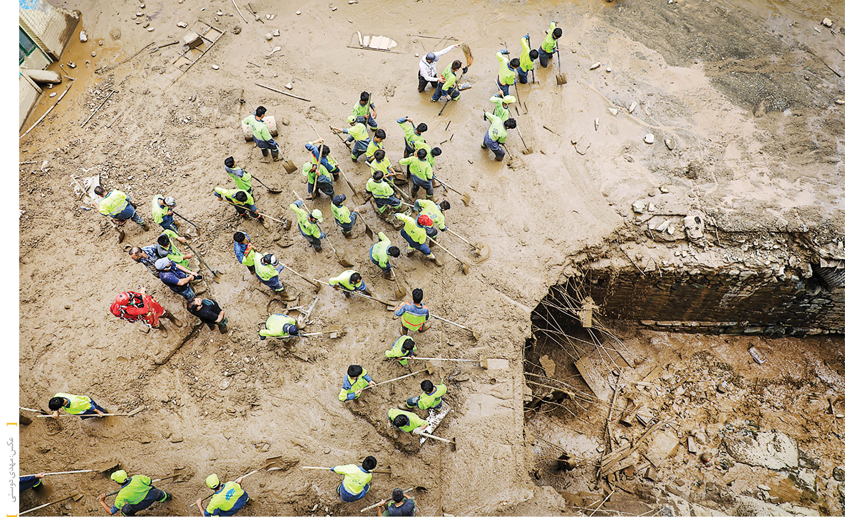 بارش باران‌های سیل‌آسا و جاری شدن سیل در استان تهران دست‌کم جان 30نفر را گرفت