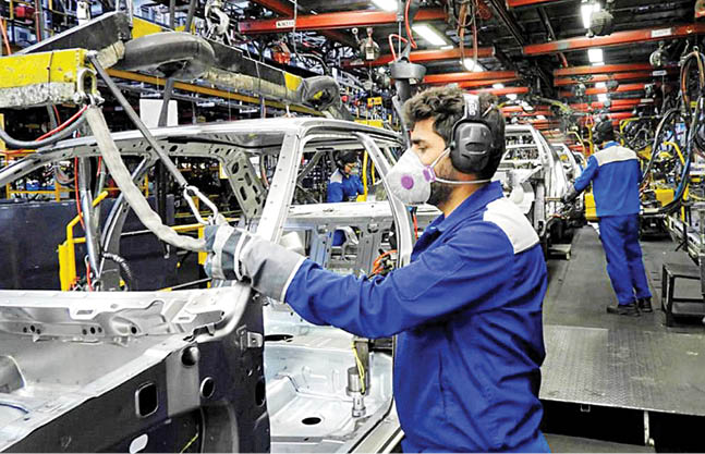 وعده خودروی ارزان برای سال آینده