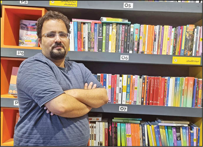 حمید نورشمسی، اثرش را ادای دین به مردانی می‌داند که با دستان بسته جان دادند