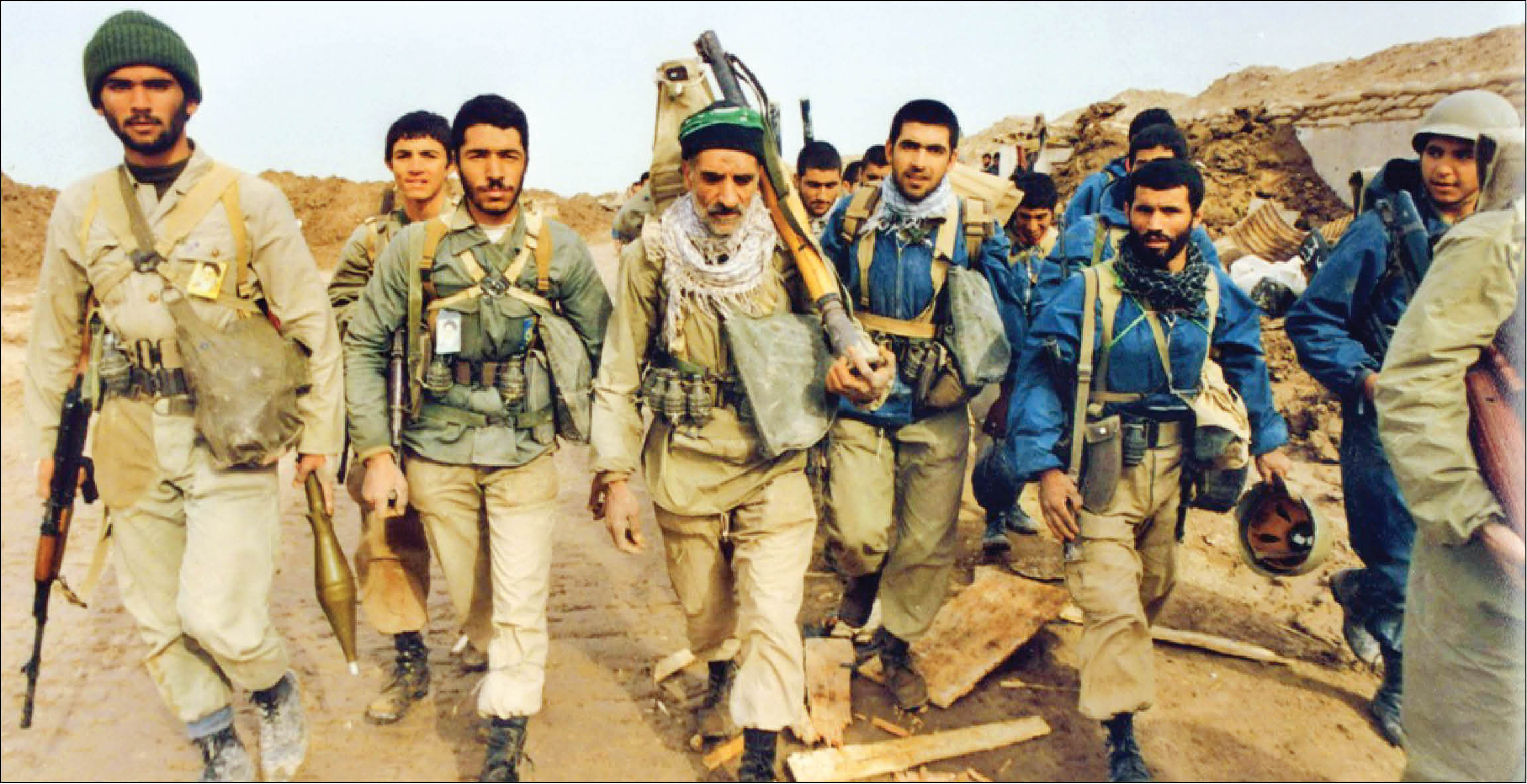 حاج‌علی، همپای پسرانش دفاع می‌کرد