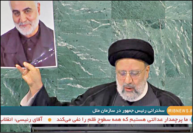 رئیسی با نمایش تصویر سردار شهیدسلیمانی از تریبون سازمان ملل