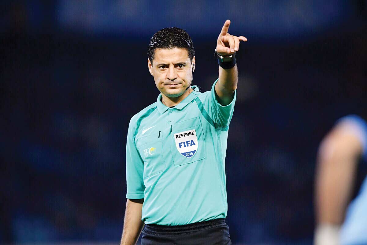 کارت قرمز برای آقای داور!