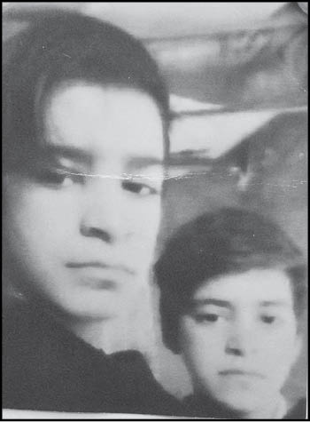 در جست‌وجوی برادران گمشده