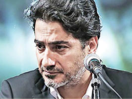 شجریان به خارج نمی‌رود