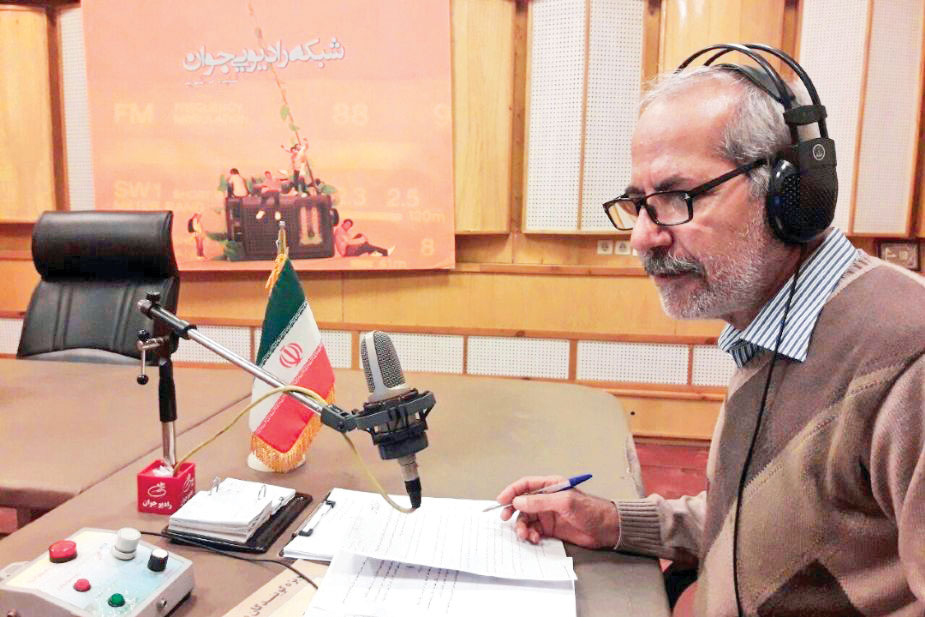 با اسکندر کوتی که گوینده و گزارشگر قدیمی رادیو و تلویزیون است