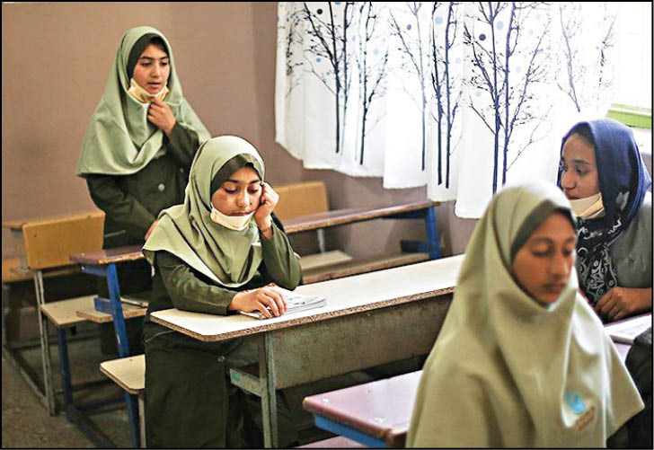 مدارس شبانه‌روزی، دولتی و رایگان است