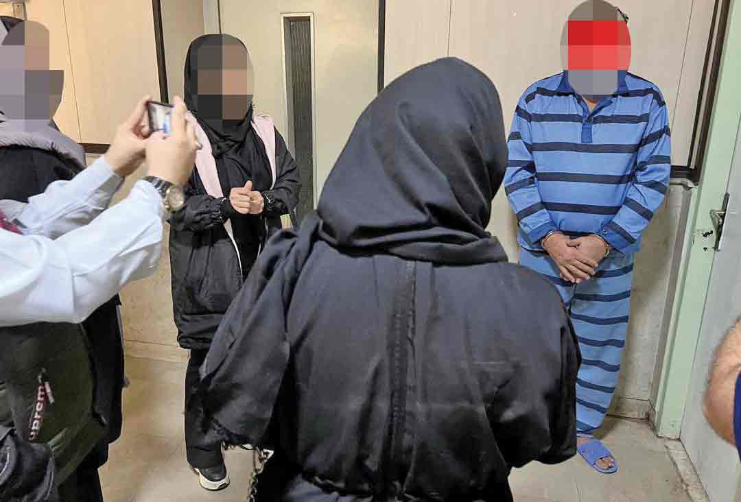 متهم پس از خواستگاری از طمعه‌هایش به بهانه‌ سرمایه‌گذاری از آنها کلاهبرداری می‌کرد