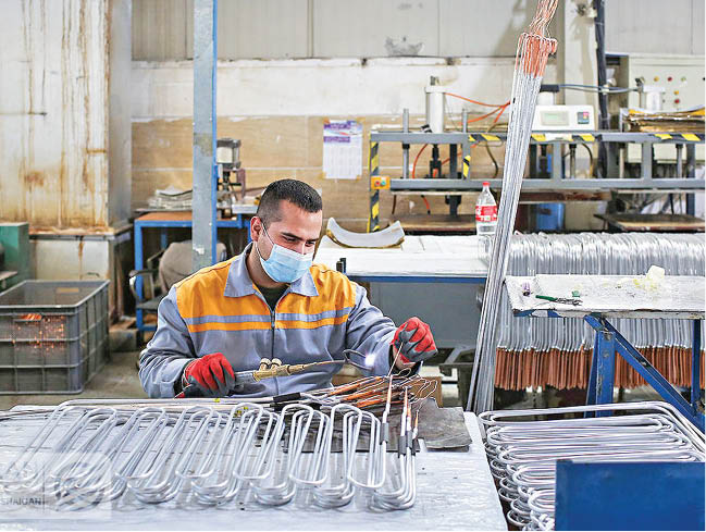 وضعیت تولید صنعتی ایران در دهه90