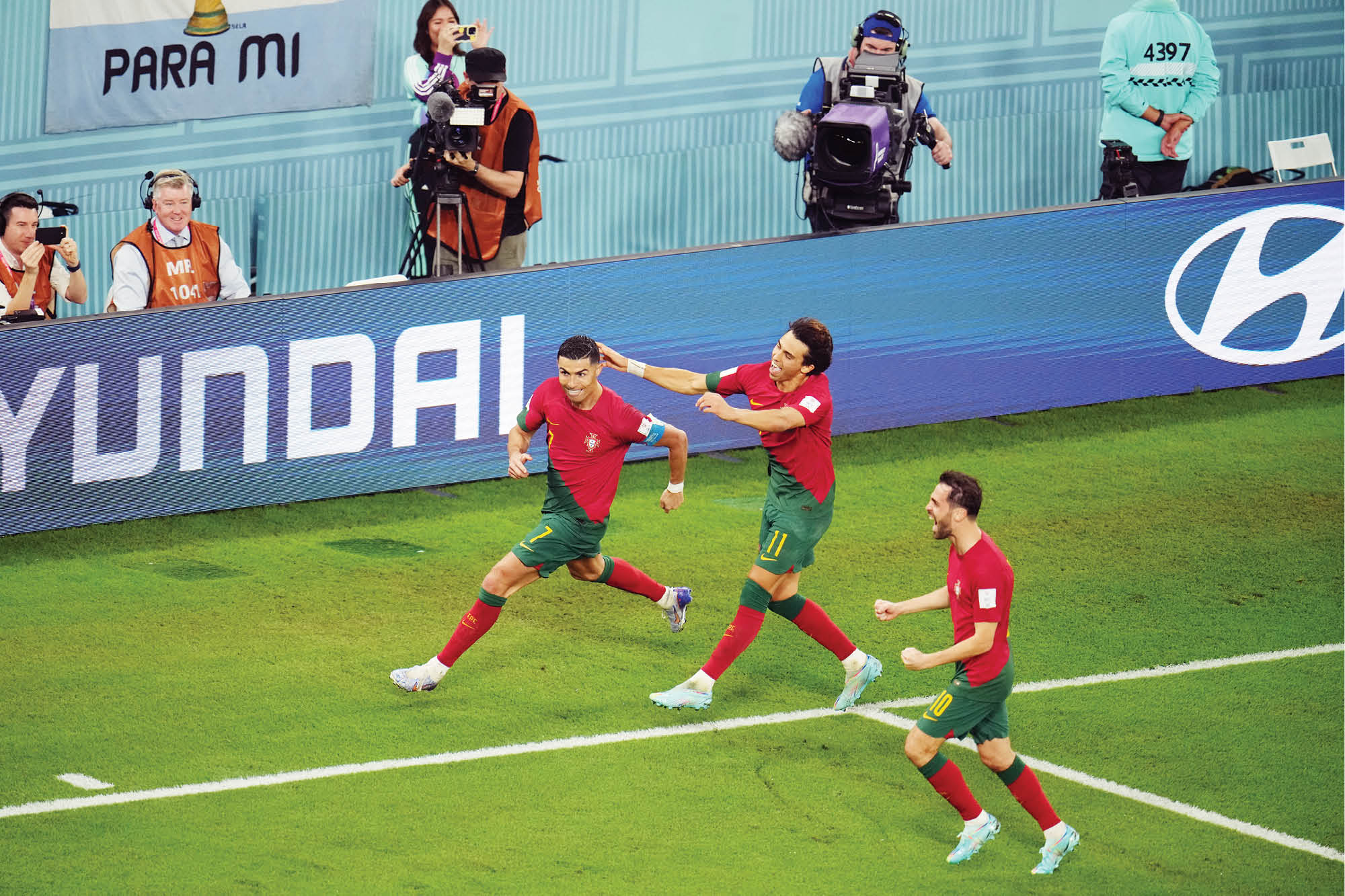 مدعی کم‌حرف!