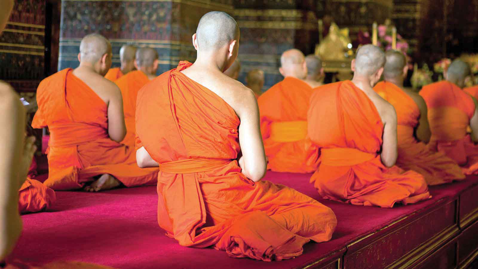 اخراج دسته‌جمعی راهبان معتاد