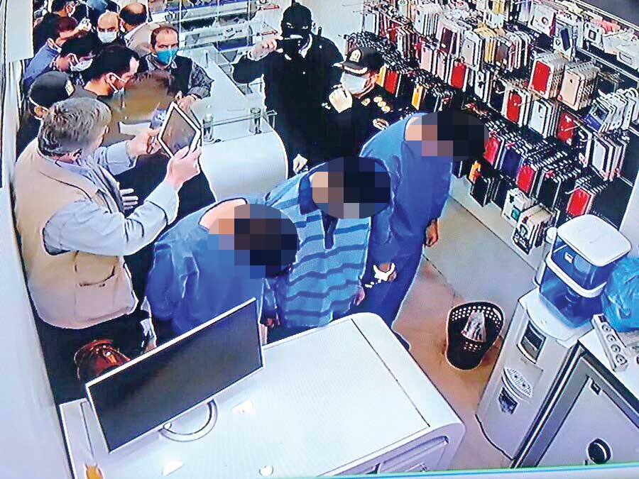 طناب دار برگردن قاتل جوان موبایل فروش