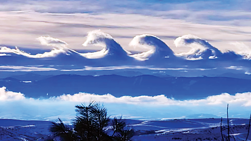 شگفتی ابرهای موجی