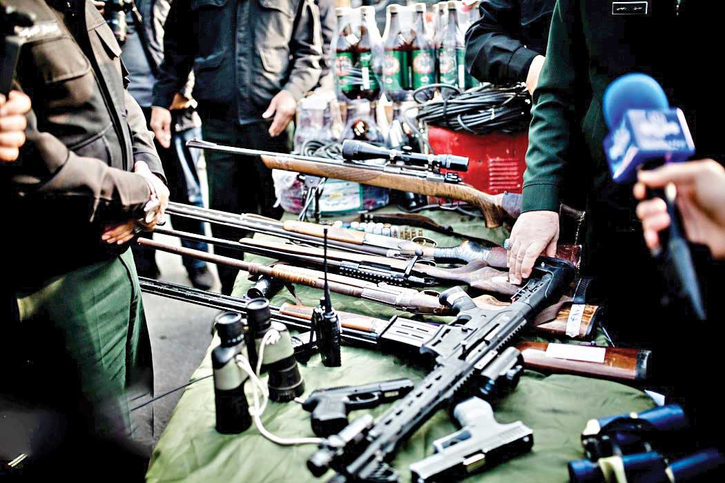 در تازه‌ترین طرح رعد پلیس پایتخت 909 مجرم دستگیر شدند