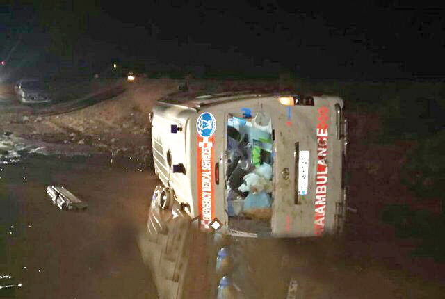 واژگونی مرگبار آمبولانس