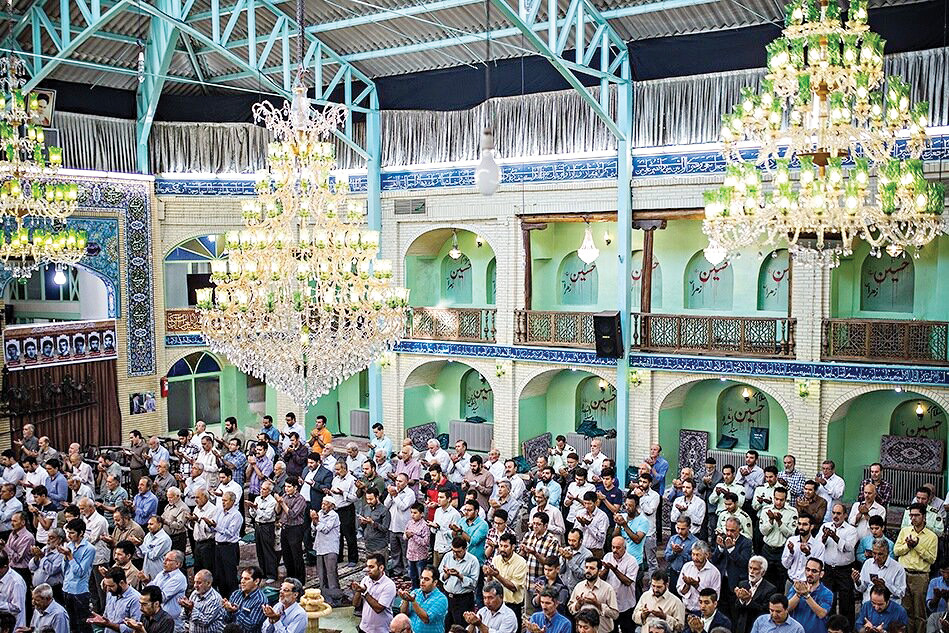 صلح و آشتی را به اهالی کن هدیه داد