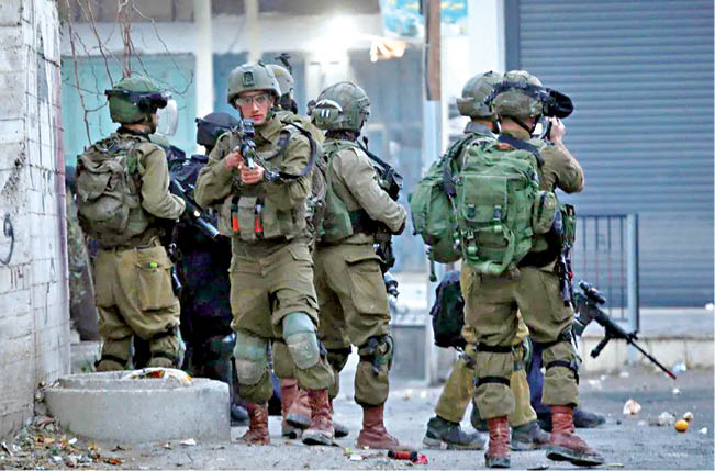 یورش گسترده صهیونیست‌ها به اردوگاه «عقبه جبر»