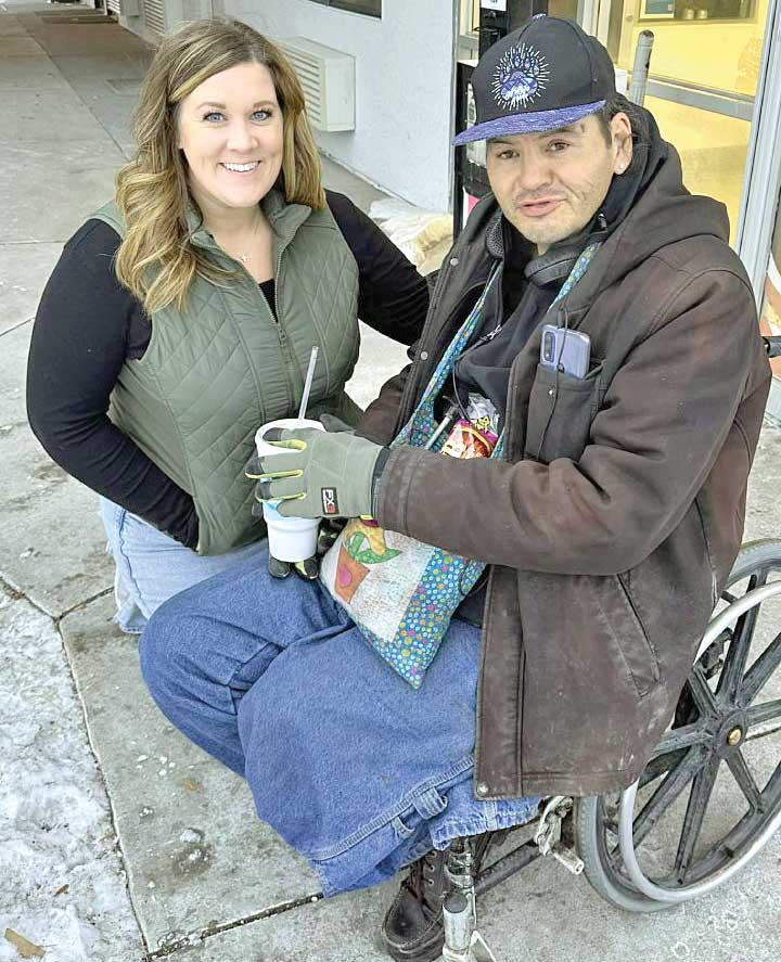 نجات مرد بی‌خانمان از یخبندان