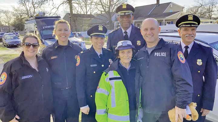 بازنشستگی زن 91ساله