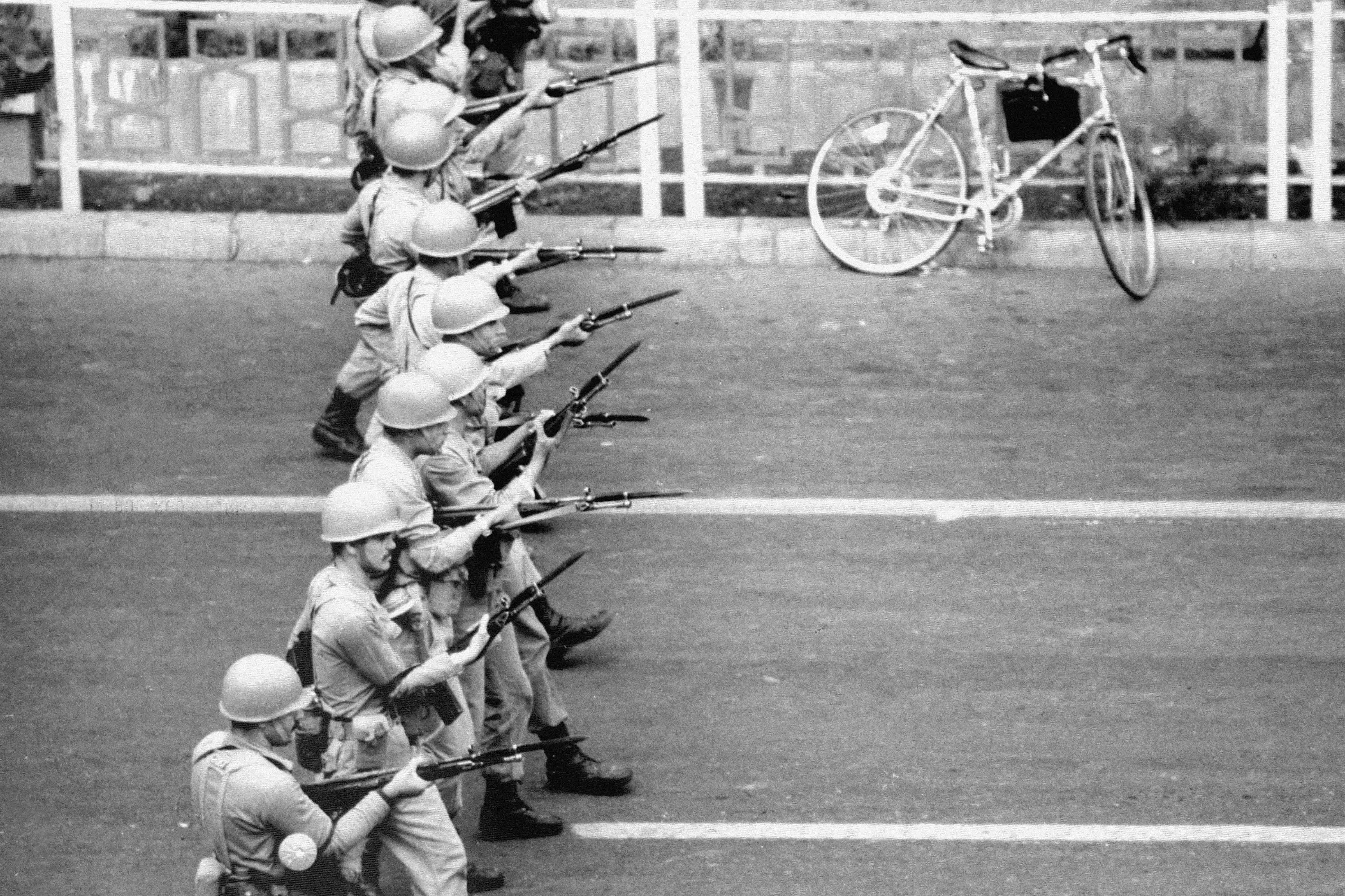 روزهای حماسه و خون