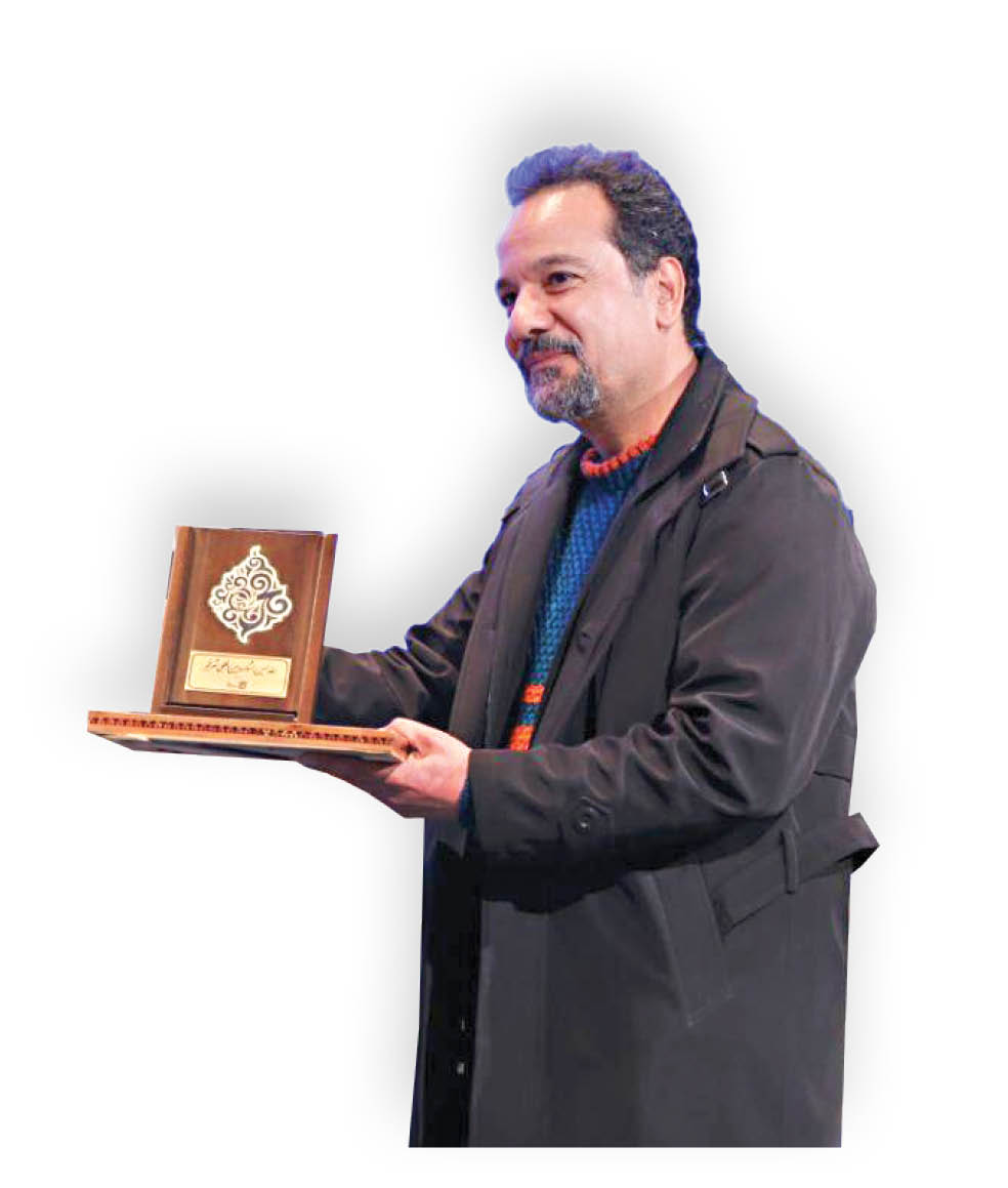 نگاهم به شعر، جشنواره‌ای نیست