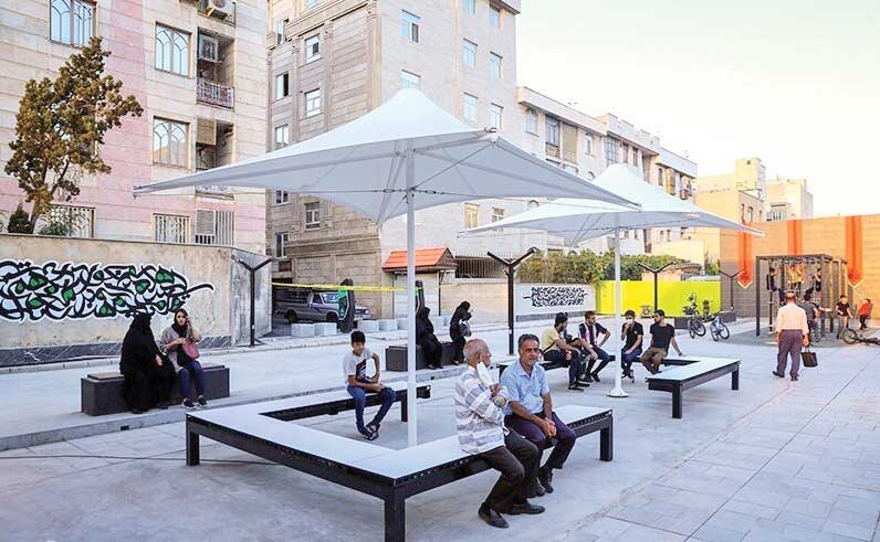 المان‌هایی به عنوان نماد ۵۲ شهید در منطقه۱۴