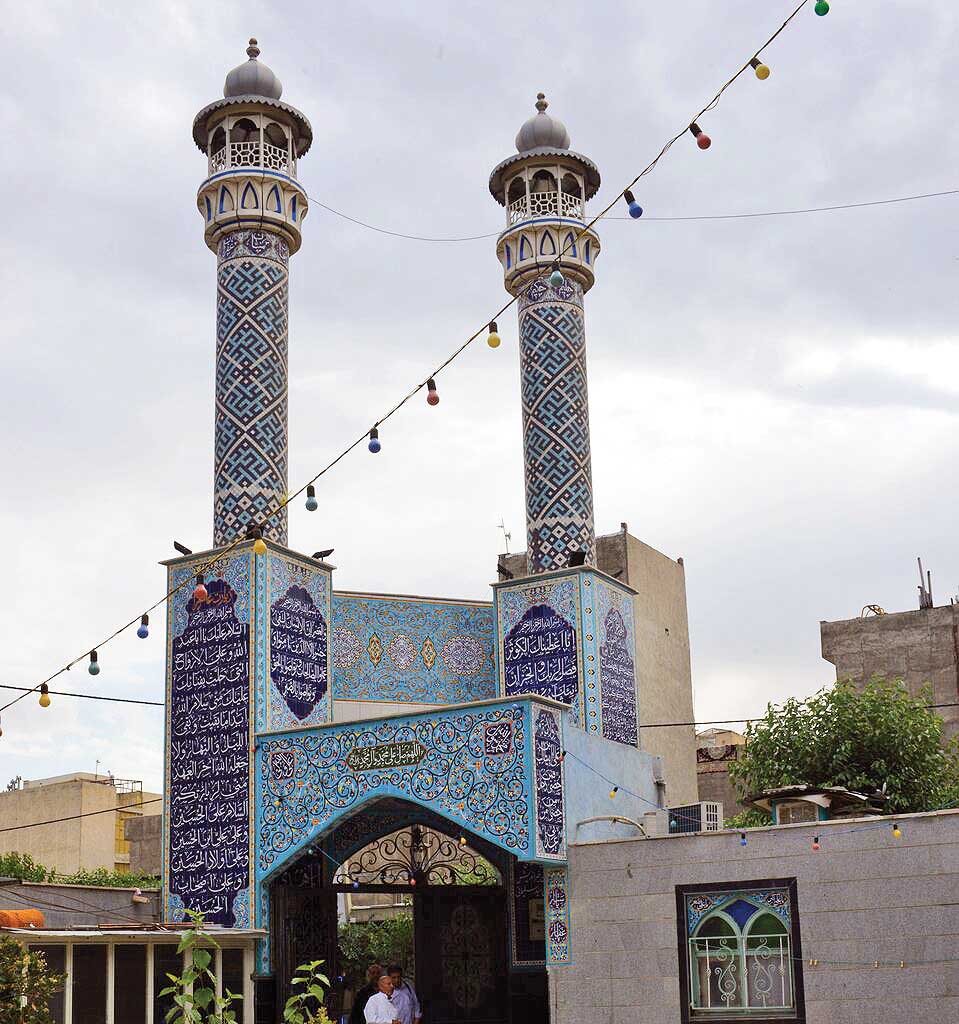 بچه‌های مسجد ثارالله ع جای خالی امکانات فرهنگی را پرکرده‌اند