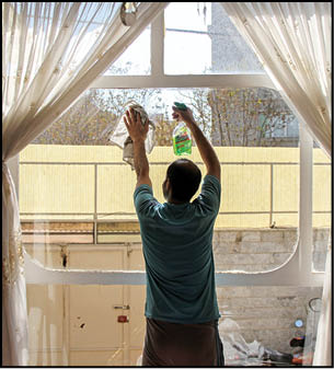 مشارکت چندین نسل در اقدامات خیرخواهانه در مسجد حضرت علی اکبرع