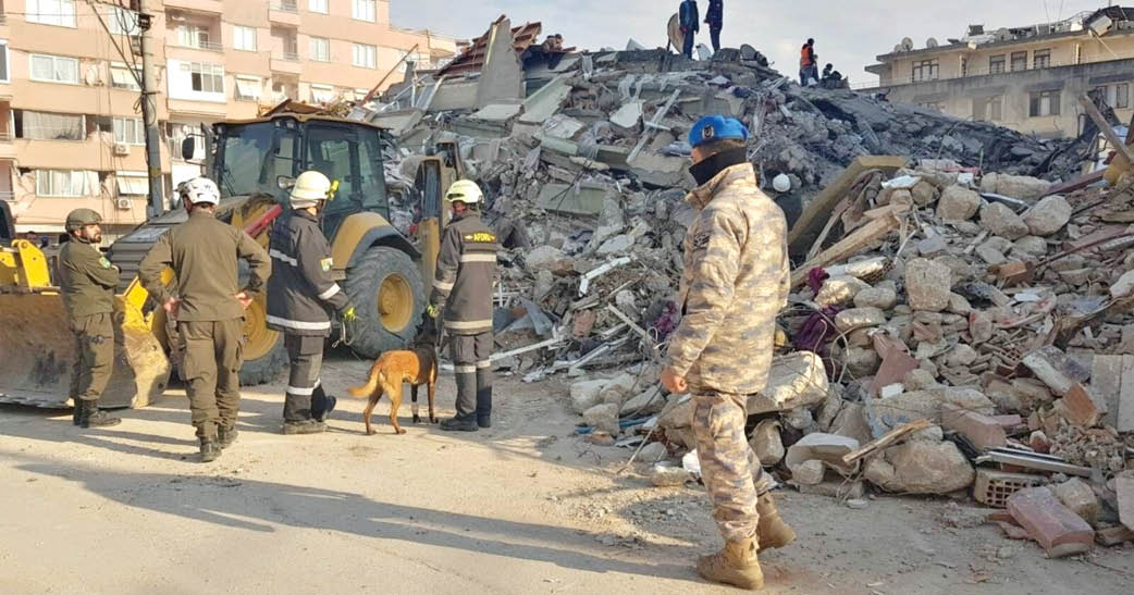 ضعف ارتش ترکیه در امدادرسانی زلزله