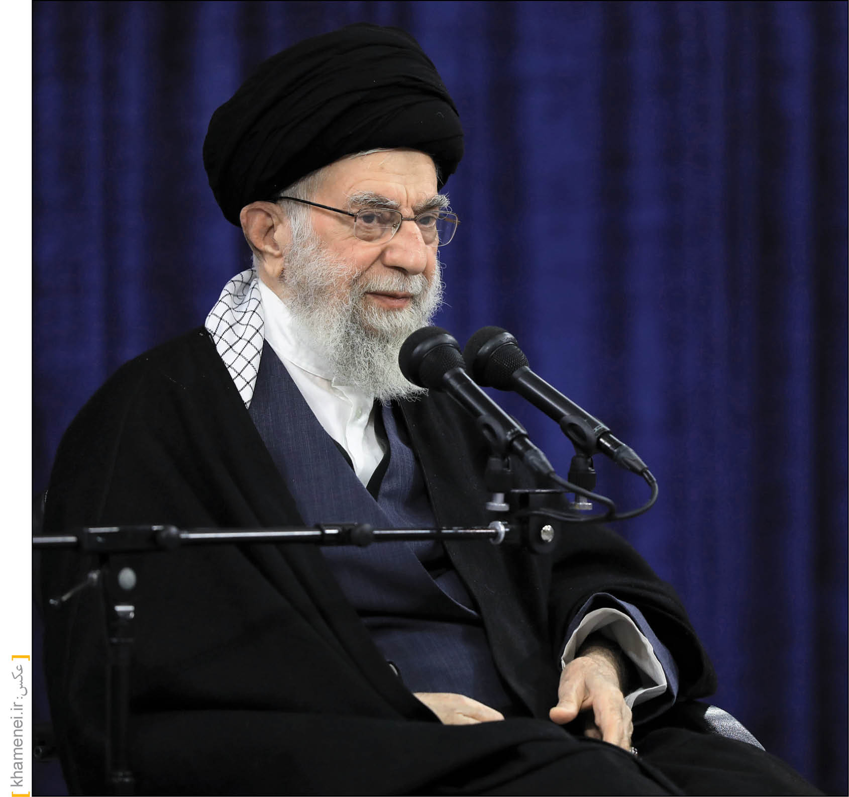 رهبر معظم انقلاب خطاب به سران قوا و کارگزاران نظام مطرح کردند: