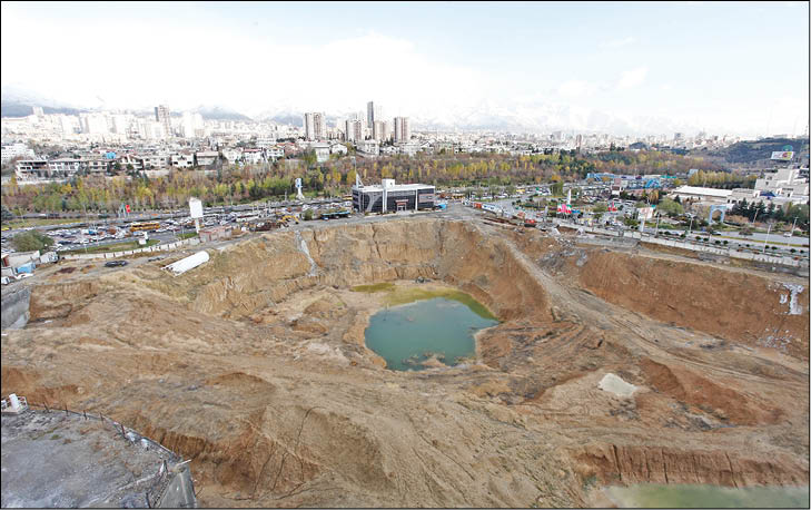 گود برج میلاد ایمن شد