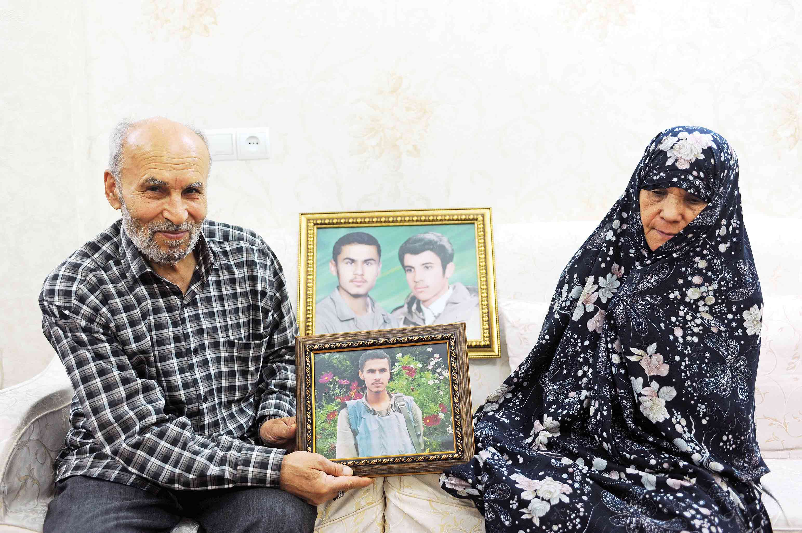 پدر و مادر شهید سیدجواد سیادت از آخرین وصیت پسرشان می‌گویند