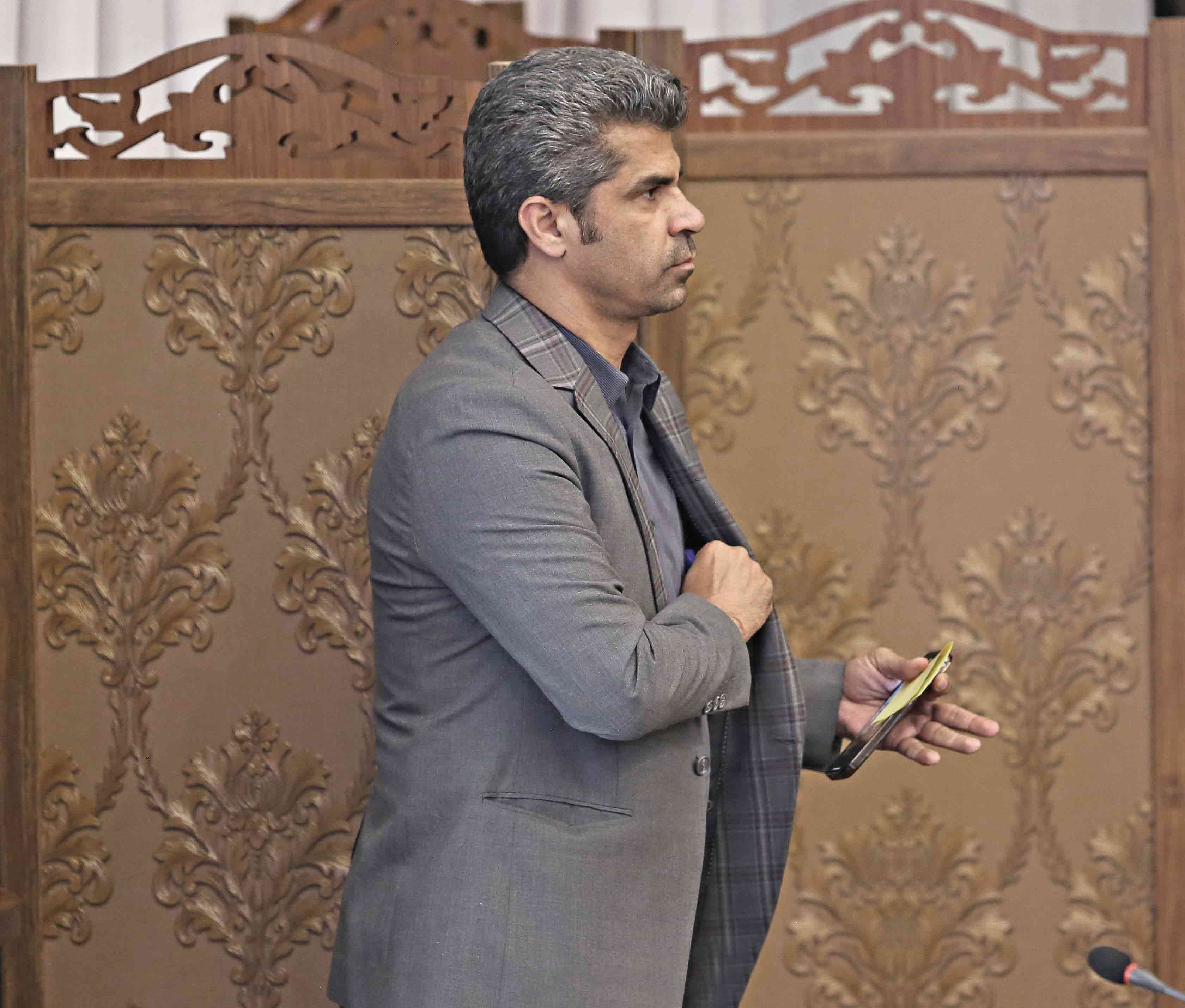 ساعی تهدید شد