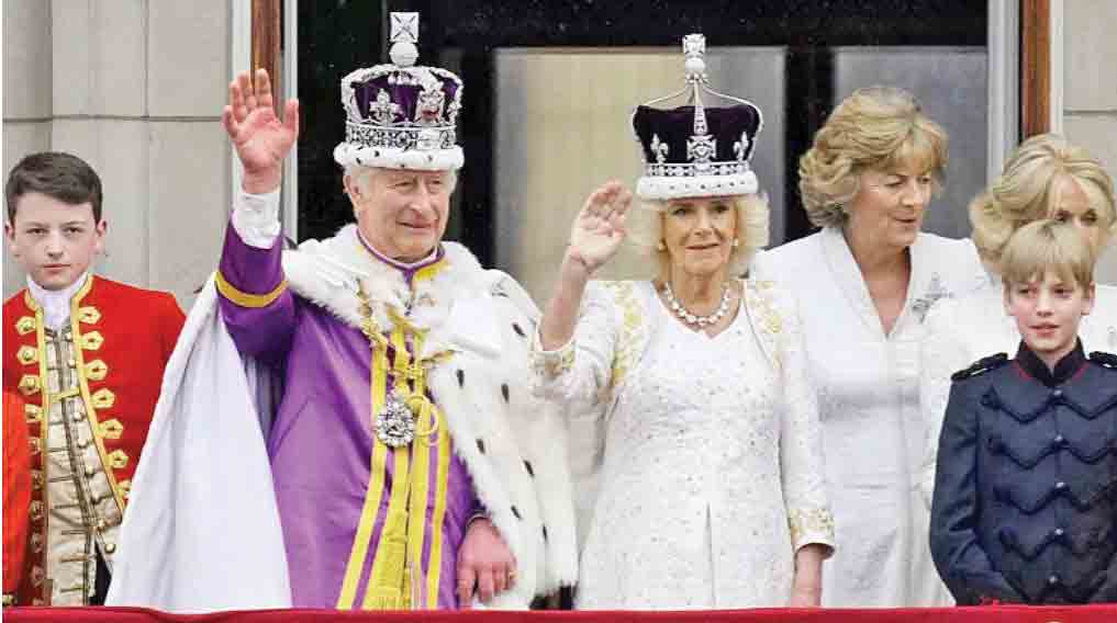 پشت پرده یک تاج‌گذاری