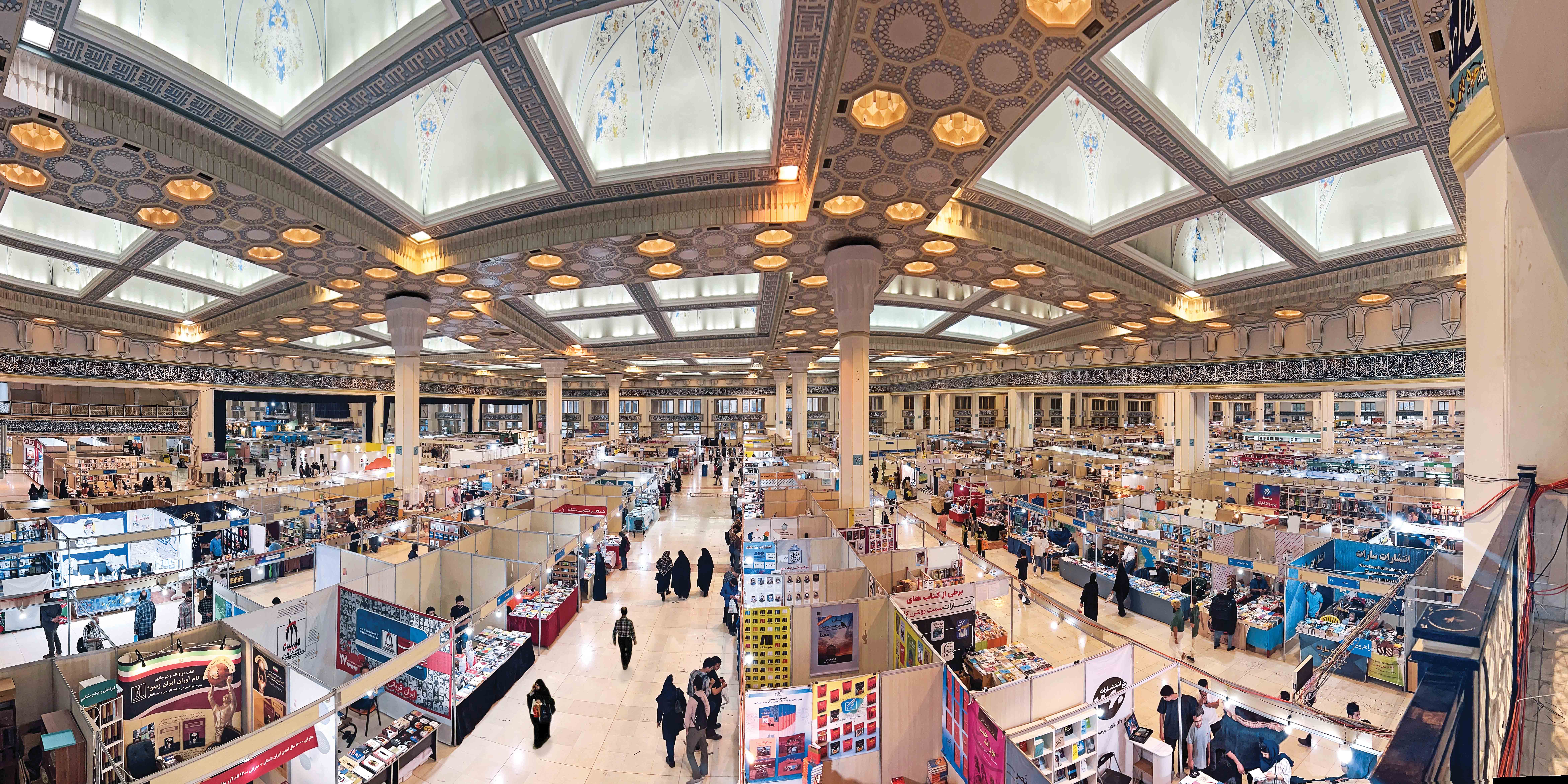 آمارها نشان می‌دهد سرانه مطالعه در ایران به‌رغم افزایش قیمت، کتاب بالا رفته است